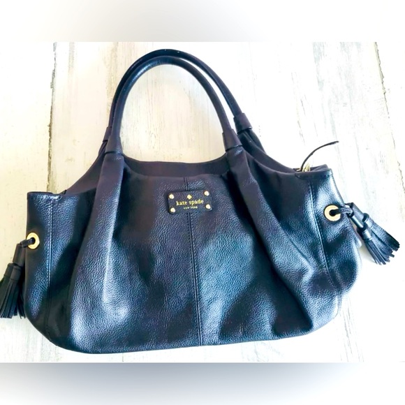 kate spade Handbags - Kate Spade Black Pebble Leather Shoulder Bag